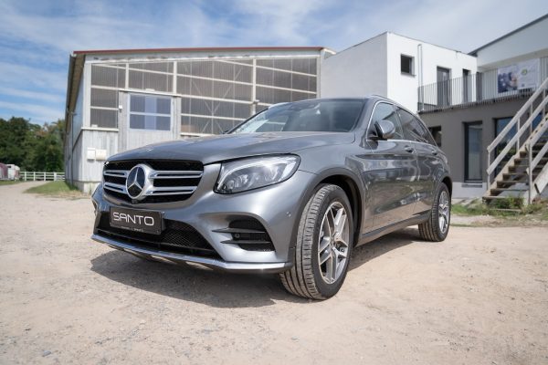 Santo Mercedes Baustelle
